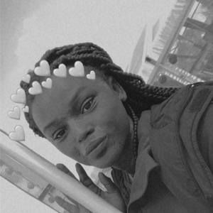 Meet your Posher, Tia